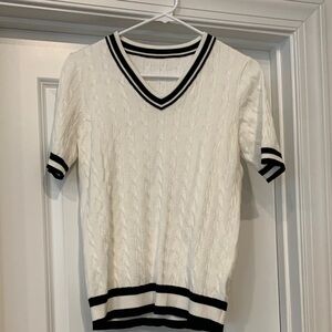 Histore White Cable Knit V-Neck Sweater with Black Trim short sleeve S NWOT